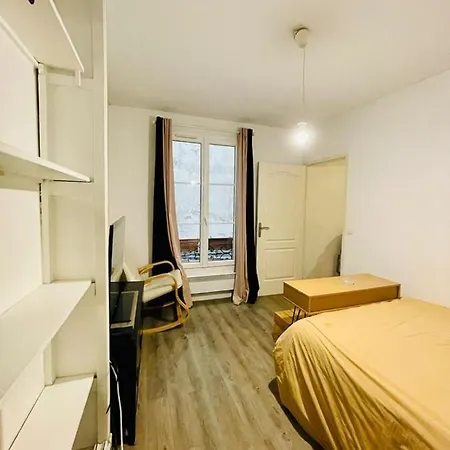 Appartement en plein coeur du 10eme et proche de plusieurs Gares Paris Extérieur photo