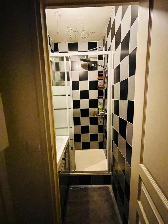 En Plein Coeur Du 10eme Et Proche De Plusieurs Gares Apartamento